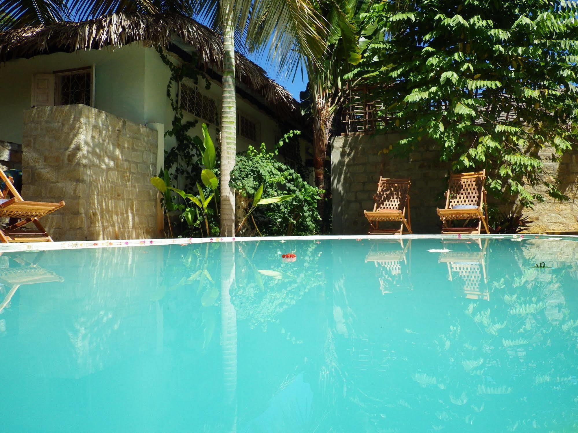 Nosy Be Hotel & Spa Ambaro Exterior photo