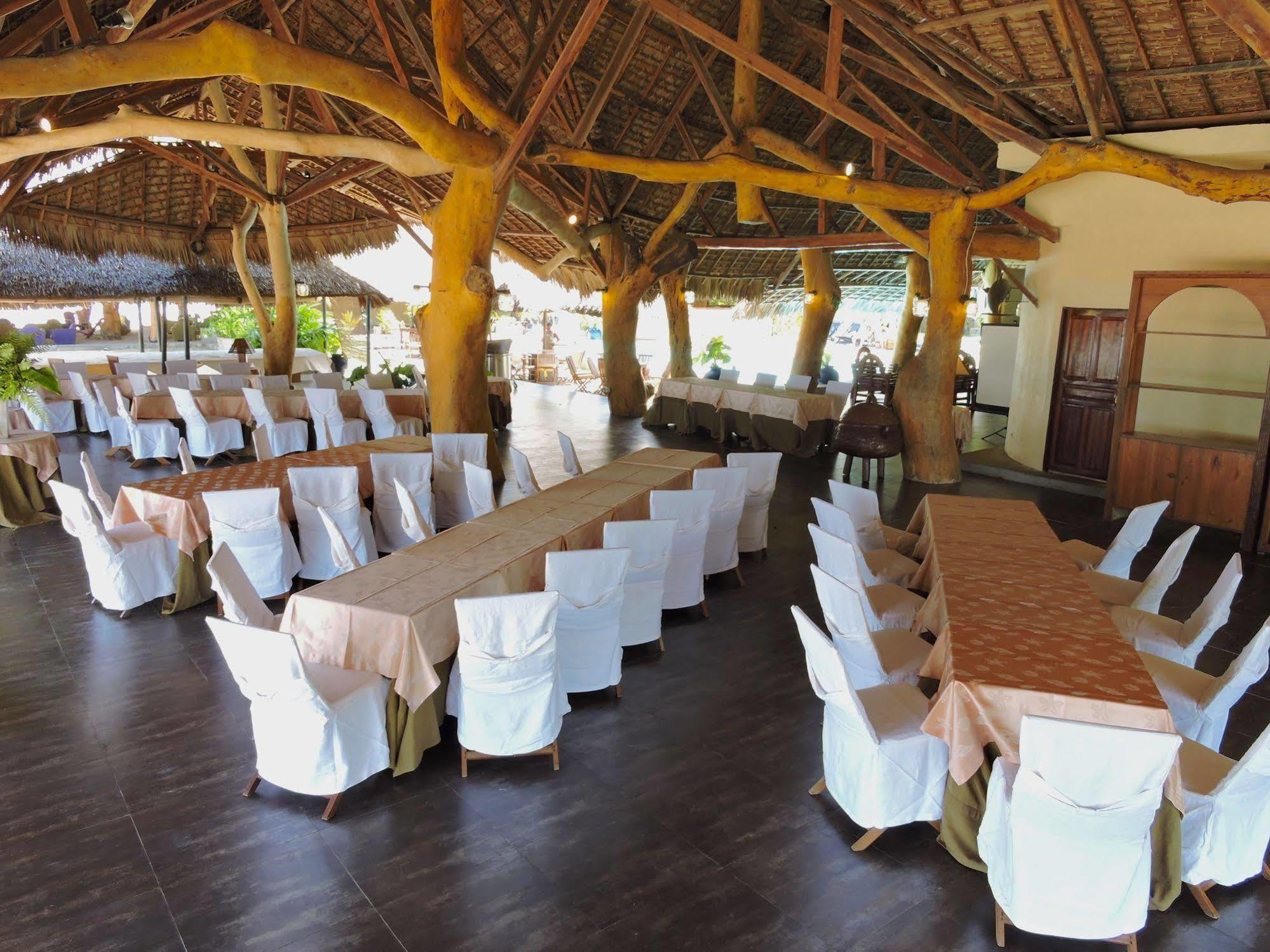 Nosy Be Hotel & Spa Ambaro Exterior photo