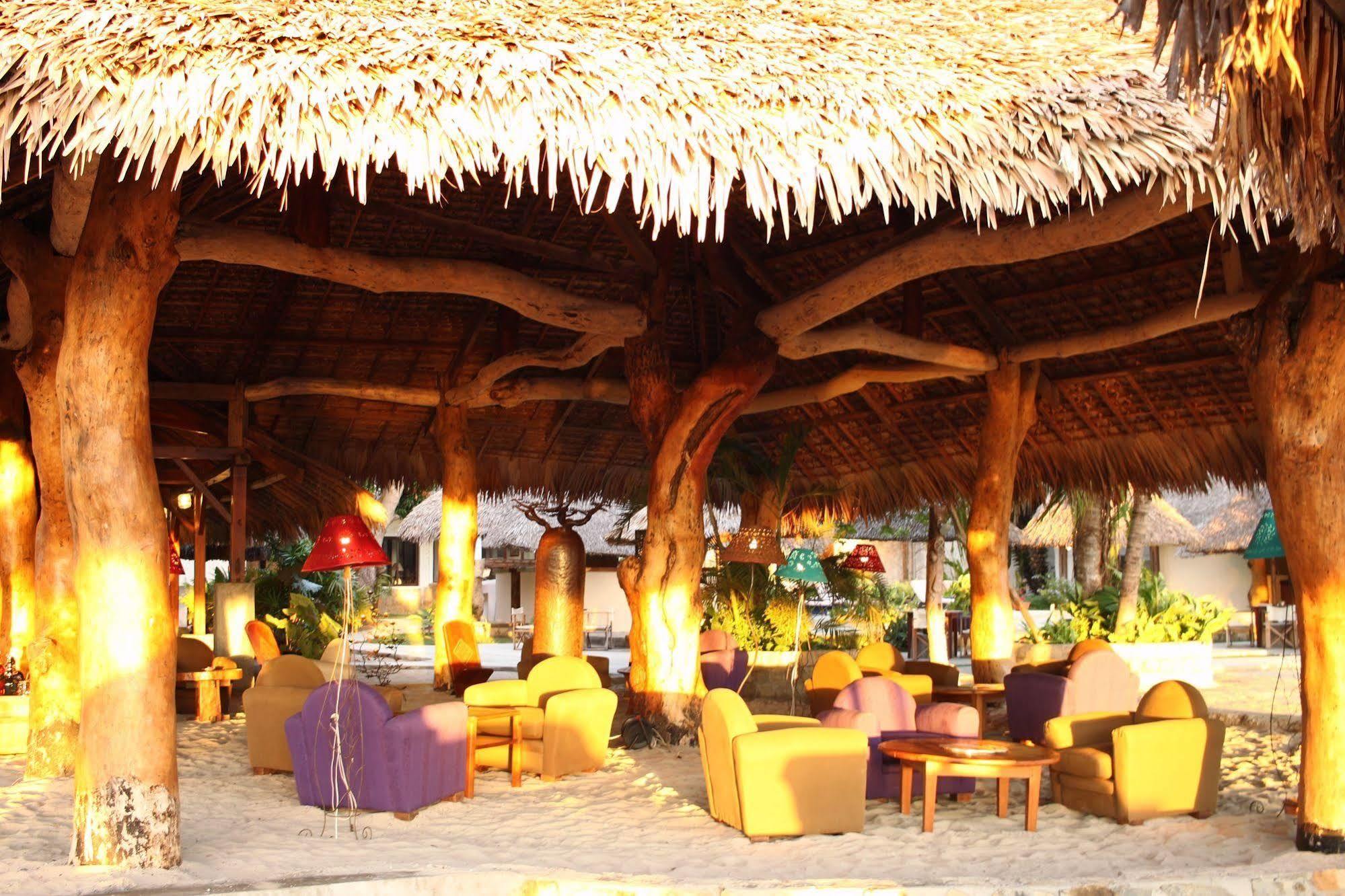 Nosy Be Hotel & Spa Ambaro Exterior photo